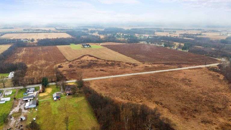 Tract 3: 21+/- Acres of Cropland