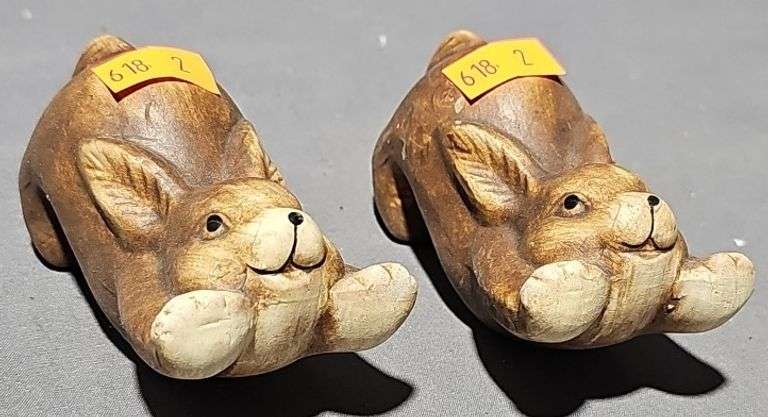 2 Laying Bunnies, Made in China, 3"