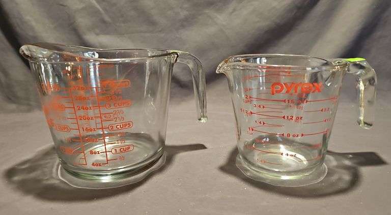Pyrex and Anchor Hocking glass measuring cups - Metzger Property ...