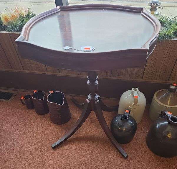 Antique Drum Side Table 22x27