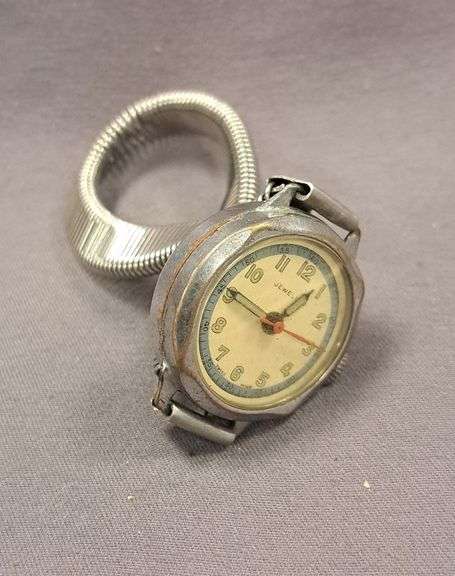 Jeweled ladies WW2 watch Swiss made