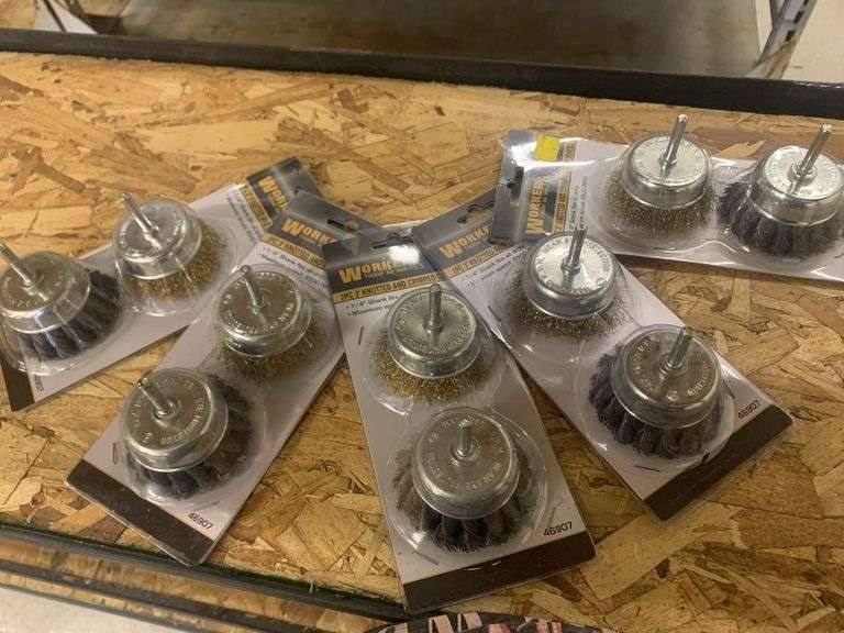 Worker Tough as Nails 2pc Knotted and Crimped Cup Wheel