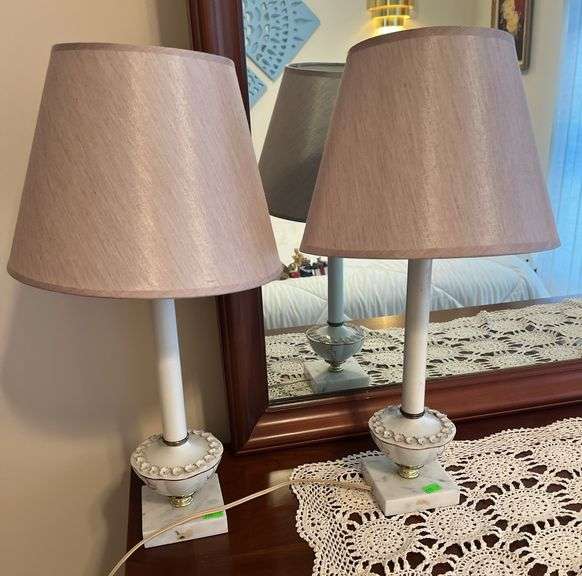 Pair of dresser lamps 19”