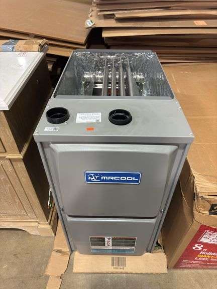 Mrcool furnace 18”x28”x32”