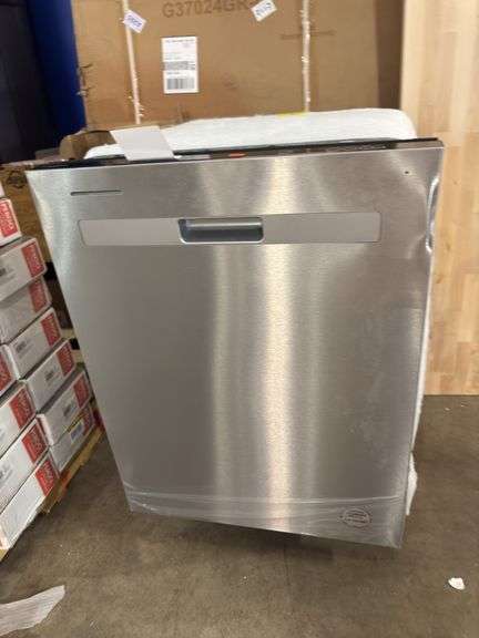 Whirlpool
24 in. Fingerprint Resistant Stainless Steel Top Control Dishwasher, dented