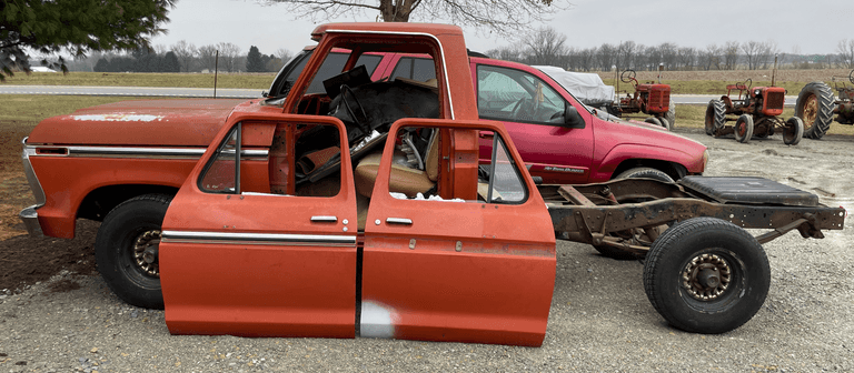1977 Ford F-150 Truck in Progress Restoration, Body w/ assorted parts, partially restored, HAS Title -- A $25 Title Fee will be added to the winning invoice