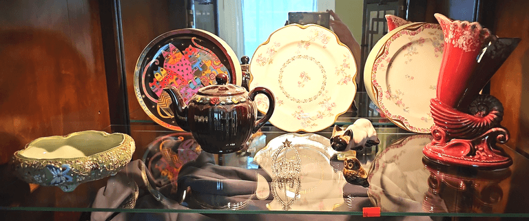 (3) Decorative Plates, Red Seashell Cornucopia Vase, Hand Painted Footed Trinket Dish, Hand Painted Tea Pot, etc. 2-11”