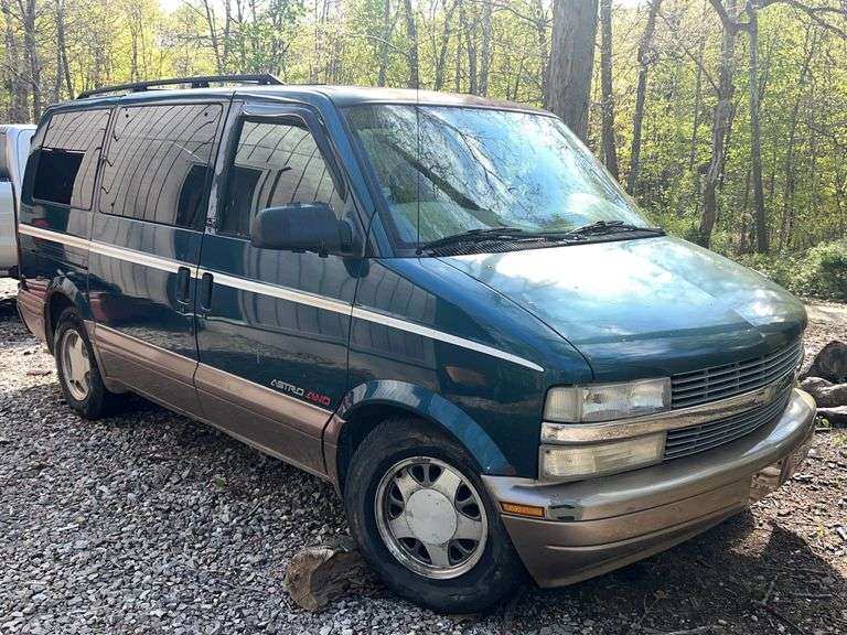 1997 Chevy Astro Van AWD • Serial #1GNEL19W6VB164706 • Condition unknown • $25.00 Administrative Title Fee will be added to Winning Bid (contents included)