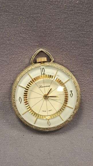 Lucerne Swiss made watch pendant