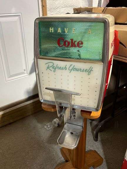 Drink Coca-Cola "Sign of Good Taste" Boat Motor Soda Machine