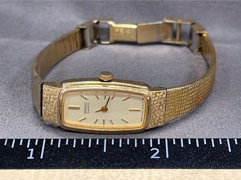 1970s Seiko Quartz Stainless Steel Watch with Gold Toned Band