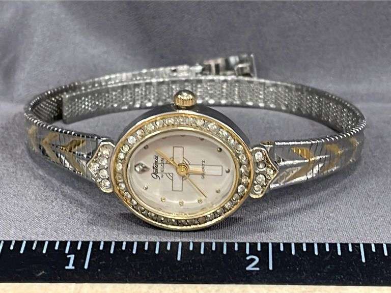 1980s Elgin Quartz Watch with Silver Toned and Gold Toned Band