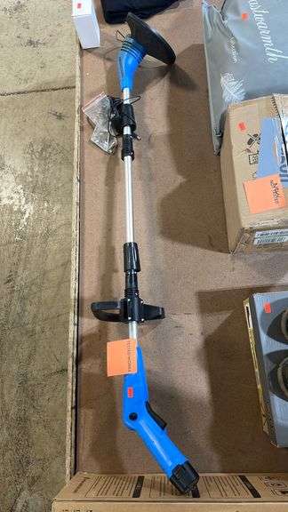 String Trimmer 12V, 5.9” Has battery & Charger - Metzger Property ...