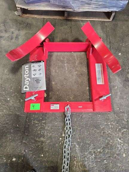 Dayton 21VG42A Forklift Mount 55 Gallon Drum Grab Carrier, 1000lb Capacity