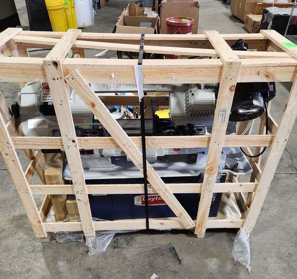 Dayton 7" X 12" Metal Cutting Bandsaw, Dented Fan Cover, Runs and Operated but Fan Rubs the Dented Cover