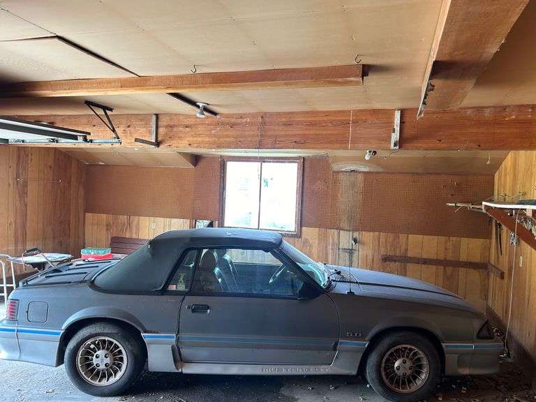 1987 Ford Mustang 36189 Miles, VIN 1FABP45E3HF248225 - A $25 TITLE FEE WILL BE ADDED TO THE WINNING INVOICE
