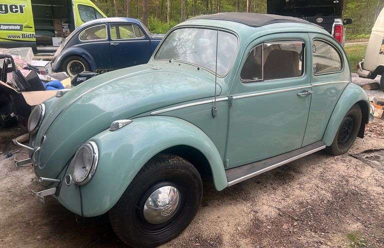 Green Volkswagen Beetle with Keys • Mileage 58,389, condition unknown, VIN 4628118 - A $25 TITLE FEE WILL BE ADDED TO THE WINNING INVOICE