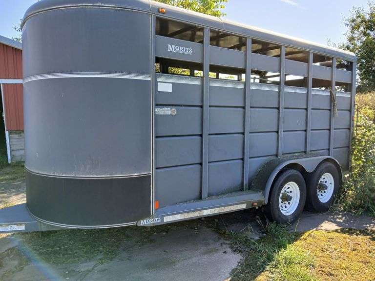 2009 Moritz Livestock Trailer, 5000lbs, Tandem Axle, 7'WX16'L, VIN 4WXBL212X91019104 - A $25 TITLE FEE WILL BE ADDED TO THE WINNING INVOICE
