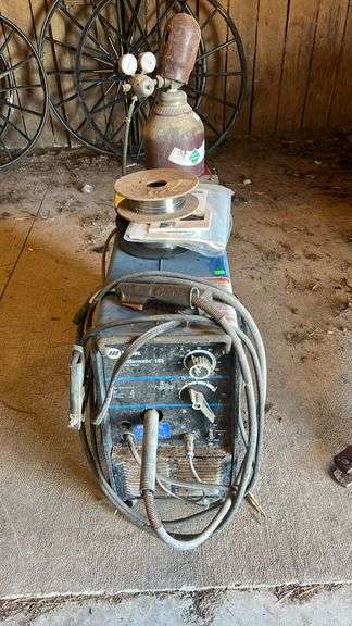 Millermatic 185 wire welder with Argon tank, partial full, extra wire, manual