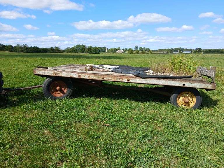 New Idea Hay Wagon 14', #632