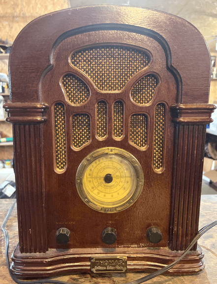 Thomas collector Ed. Retro  radio