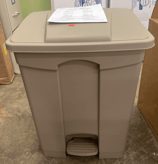 Safco Plastic Step-On Trashcan