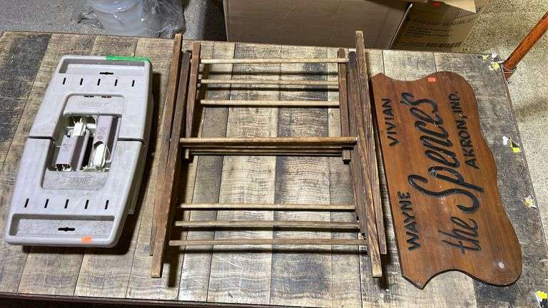 Drying rack, wood wall hanging, safety 1st lift & fold - Metzger ...