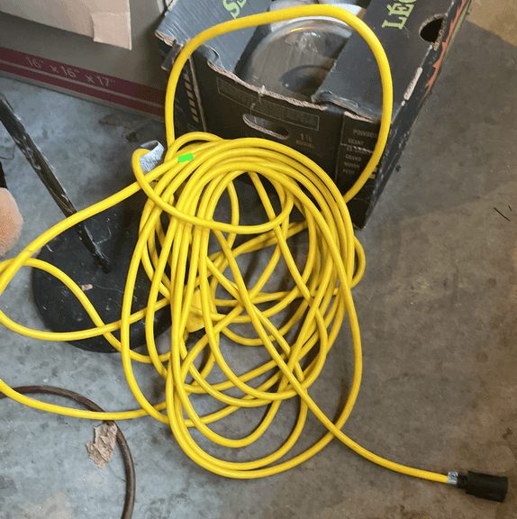 Heavy duty extension cord 25ft