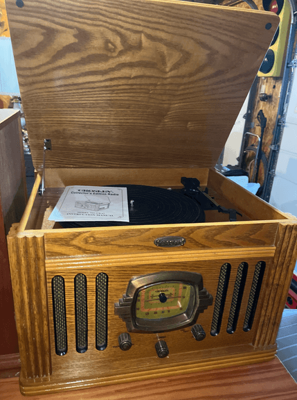 Crosley collector's ed. CR67 radio turntable,  cassette player