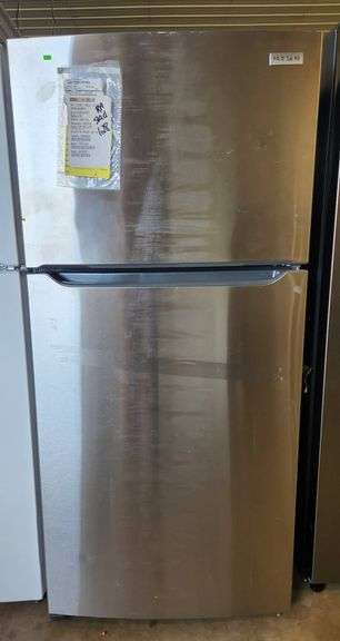 NON WORKING Frigidaire 18 Cu. Ft. Top Freezer Refrigerator Model #FFHT1835VS6 has dings and scuffing sold as is