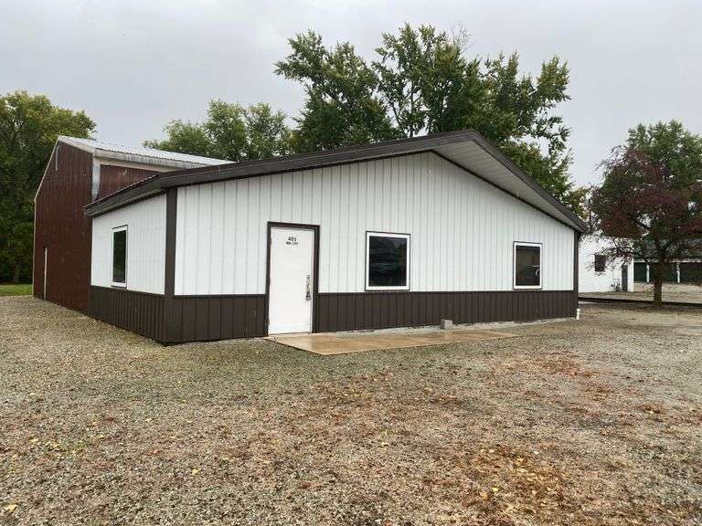01.21.26 --  VERSATILE 5100+ SF BUILDING ON CORNER LOT WITH OFFICE & LOADING DOCK in ROCHESTER, IN