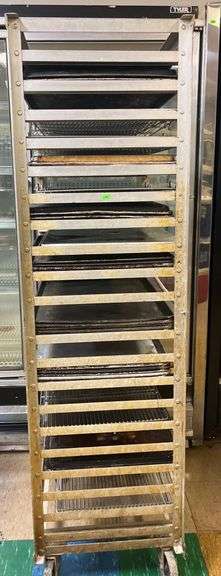 Metal Rolling Bakery Rack with Baking Sheets, 29x19x69 1/2 - Metzger ...