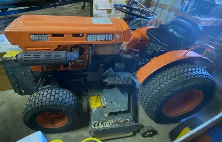 11.15.25 -- The Dick Boocher Live Estate Auction! -- Fishing Boat – Kubota 4wd Garden Tractor & Lawn Equipment – Shop Tools – Torch Set – Log Splitter – Troy-Bilt Horse & Pony Tillers - 4-Poster Bedroom Suite – Stereo Equipment & Electronics – Parlor Stove & More! -- South Whitley, IN