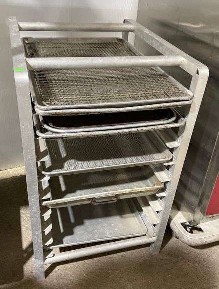 Metal Rack with 6 Baking Trays and Grates 21”x26”x33” - Metzger ...