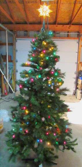 12.07.25 -- METZGER ONLINE ONLY CHRISTMAS DECOR AUCTION!  Ornaments inc. Hallmark - Faux Christmas Trees - Decor Sleds - Wreathes inc. Raggedy Ann - Sleigh Bells - Santa Hats - Gift Bags - Stockings - Holiday Theme Plush Toys & More!      Huntington, IN