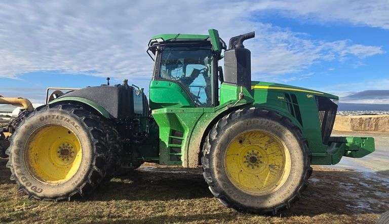 01.01.26 -- Metzger's 42nd Annual New Year's Day Auction! -- Vehicles - Trailers - Tractors - Semis - Farm & Livestock Equipment - Tools & More!! -- N. Manchester, IN