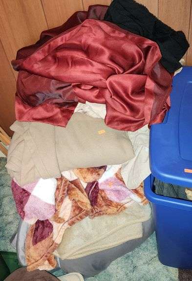 (3) Throw Blankets, Full Size Comforter