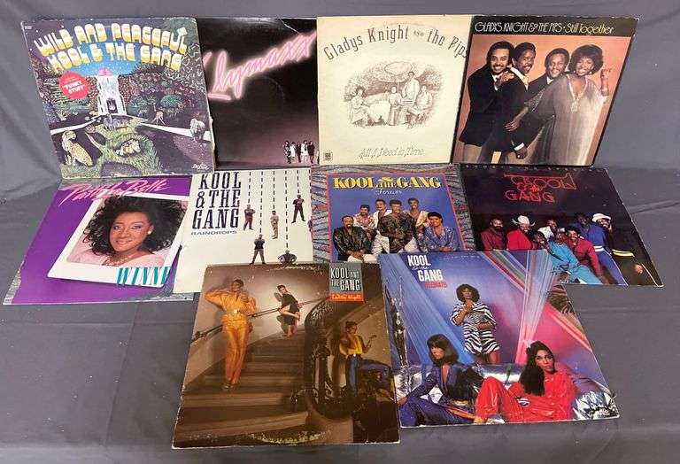 Soul R Records Selection of Soul and R&B Vinyl Records Featuring 1970s-1980s Artists ...