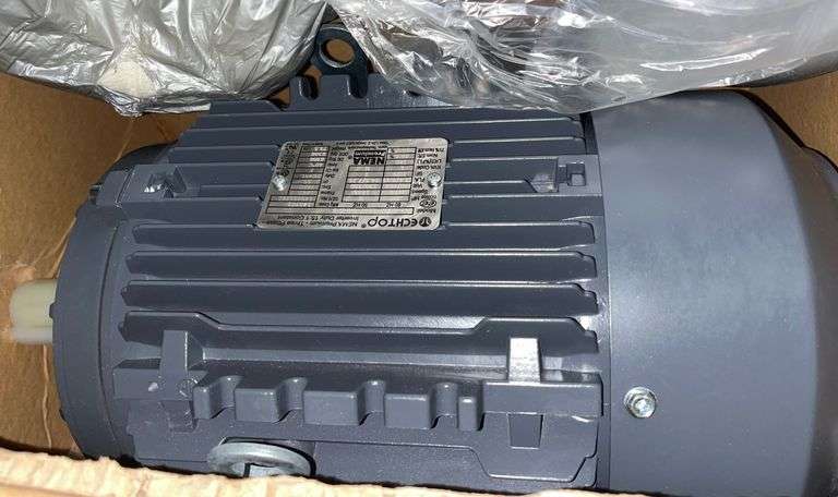 TECO-TECHTOP Three Phase Electric Motor, Model GR3L-TF-182T-5HP-D6-E2