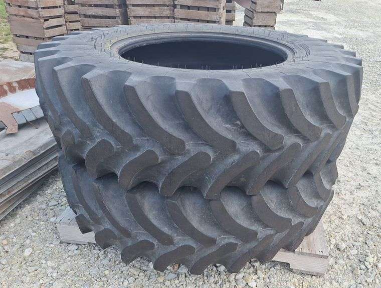 Pair Firestone 14.9r28 tires