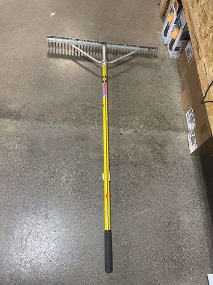 Classical Rake Return Details Nupla Classic 36” rake with Fiberglass handle - Metzger Property ...