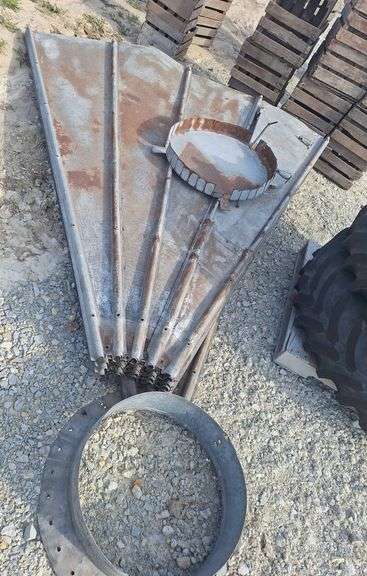 Grain bin roof sections 9ft with center ring , approximately 10 sections