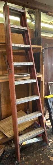 Fiberglass Step Ladder 8′ - Metzger Property Services, LLC