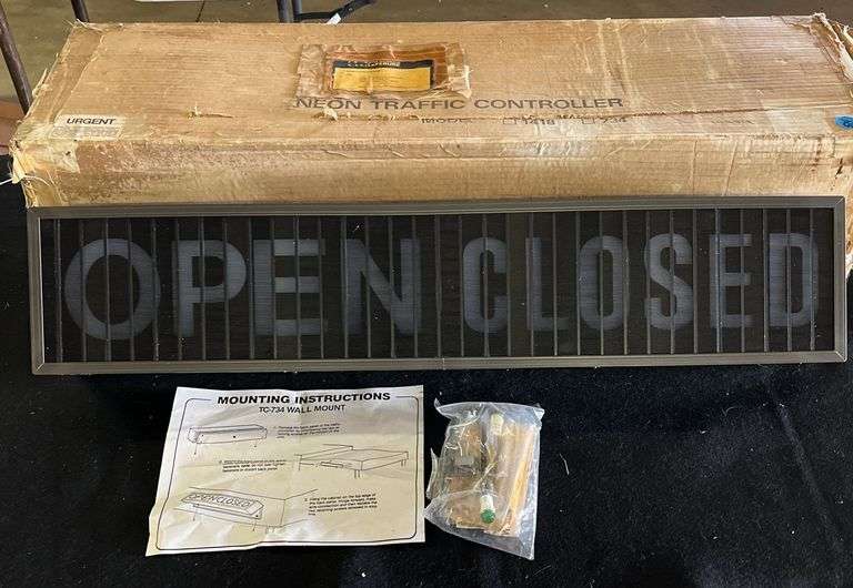 Electric Neon Open Closed Sign