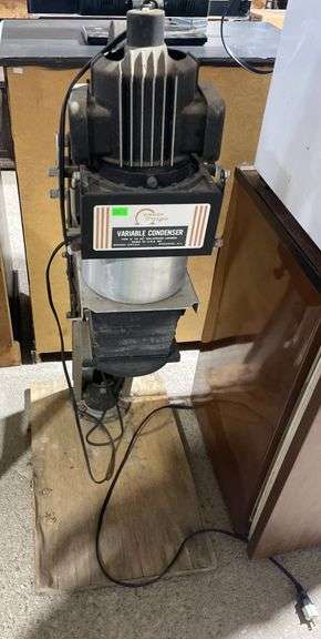 Simmon Omega Variable Condenser for Enlarging Lenses - Metzger Property ...