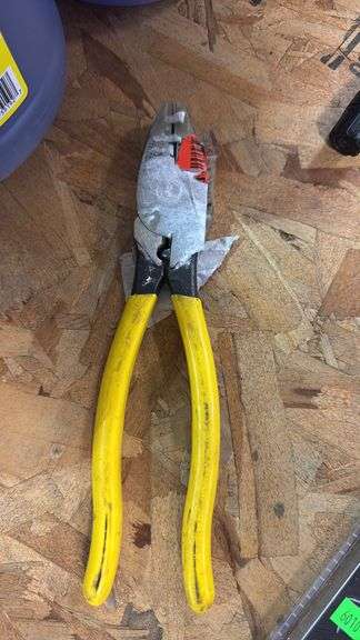 Diagonal cutter