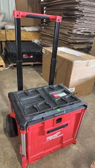 Milwaukee
PACKOUT 19 in. Rolling Drawer Tool Box has bent wheel