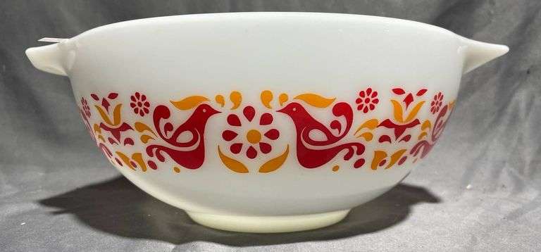 Pyrex 443 Mixing Bowl with Red and Orange Floral Bird Design 2.5 Quart
