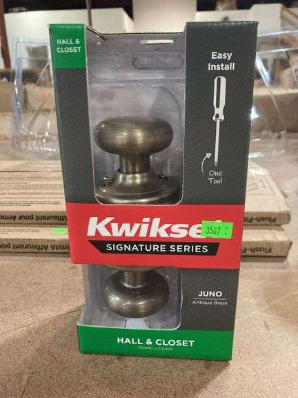 Kwikset
Juno Antique Brass Passage Hall/Closet Door Knob with Microban Antimicrobial Technology and Lock