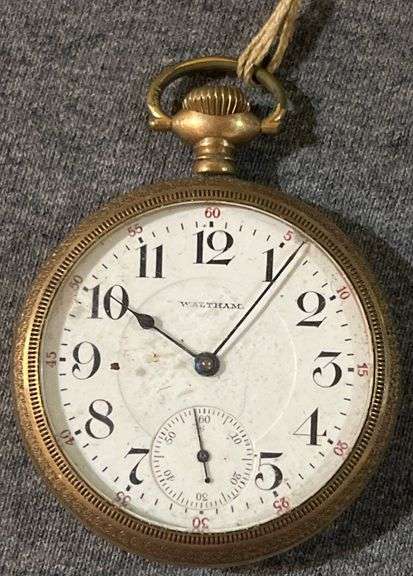Waltham 16-Size 17-Jewel Pocket Watch in Illinois Watch Case Co. Case